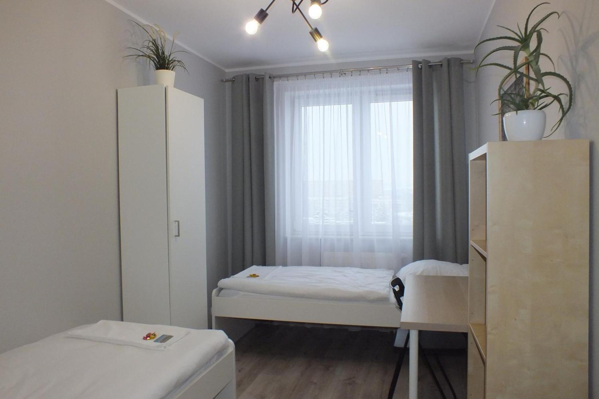 Twin Room Private Bathroom
