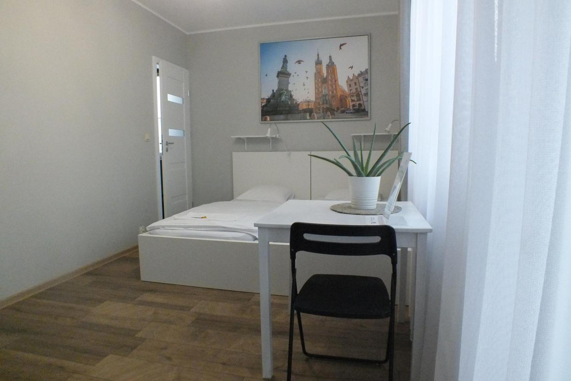 Twin Room Private Bathroom